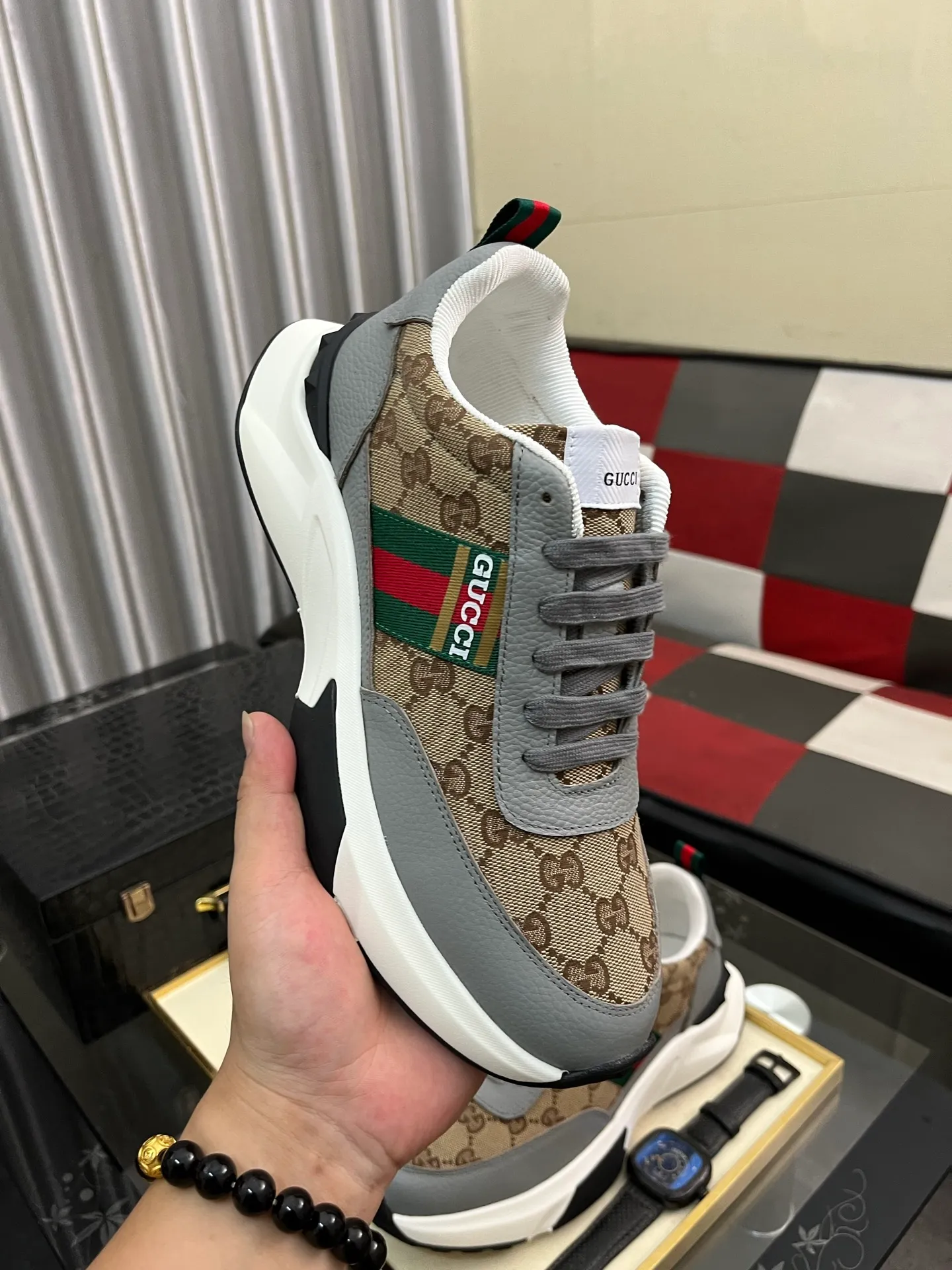 Men's Men's Shoes 💰458 ⌚️⌚️[GUCCI] Gucci men's casual shoes are absolutely popular 🔥The ultimate matching item for trendy men! The charm of super texture is irresistible, the main recommendation, the flower leather color is bright! The upper is made of high-quality brand printed fabric with cowhide, breathable leather lining and wear-resistant rubber sole, noble and elegant! Extremely comfortable🎁🎁You can be as handsome as you want💪 38-445⃣️colors available